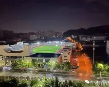 青岛队在主场对阵黑龙江队，取得坚定胜利的简单介绍