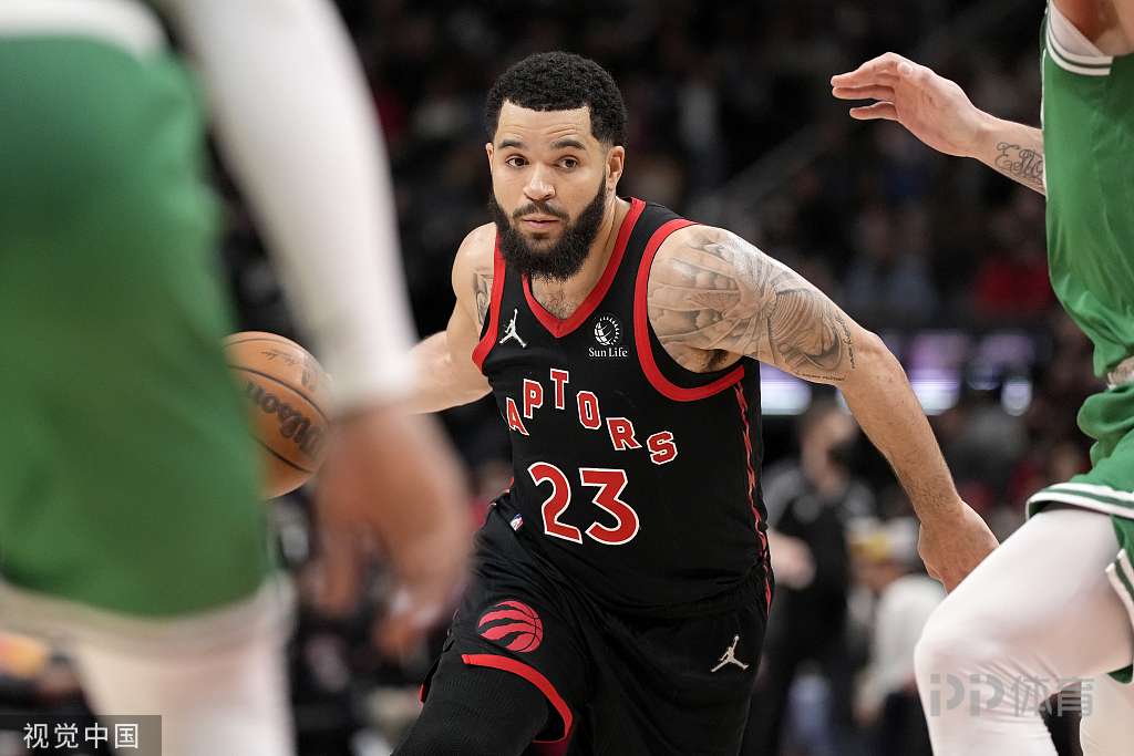 关于西亚卡姆回归赛场，比分优势明显首场状态亮眼，FPX观众沸腾！的信息